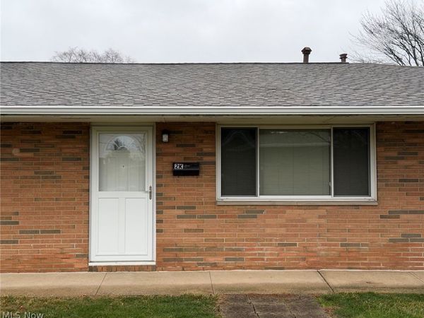 21884 River Oaks Drive, Unit 2K, Rocky River, OH 44116