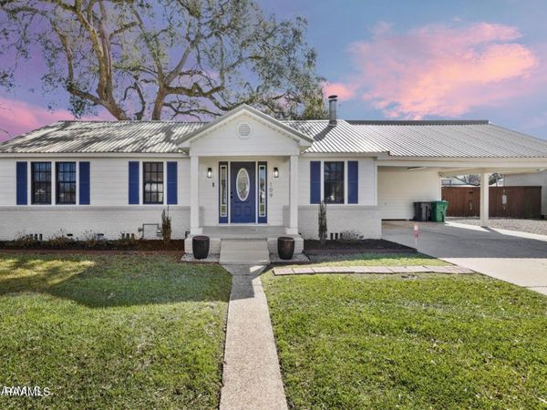 109 Glenn Street , Broussard, LA 70518