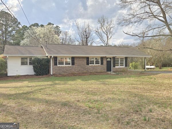 606 Viewpoint Drive, Jackson, GA 30233