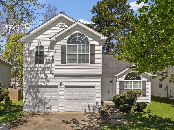 2816 Two Lakes Circle, South Fulton, GA 30349