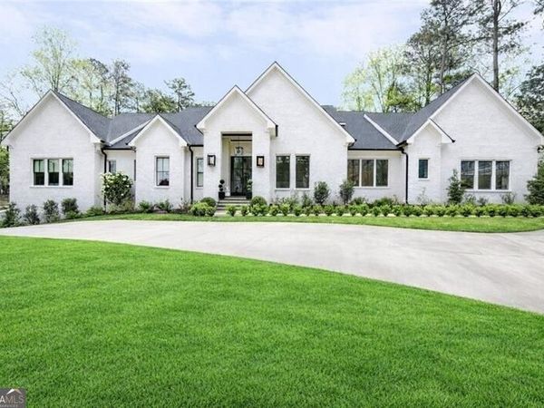 6055 Riverside Drive, Atlanta, GA 30328