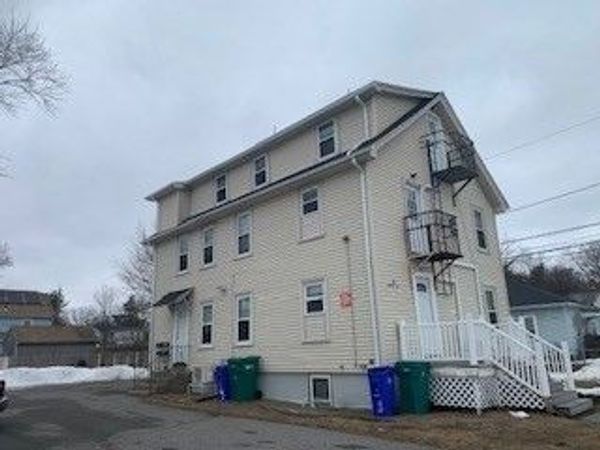 34 Quniton Ave, Unit 1, Attleboro, MA 02703