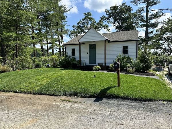 67 Crystal Lake Dr, Carver, MA 02330