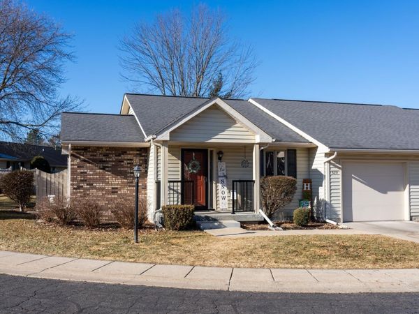 620 Cherrywood Lane, Mt Pleasant, MI 48858