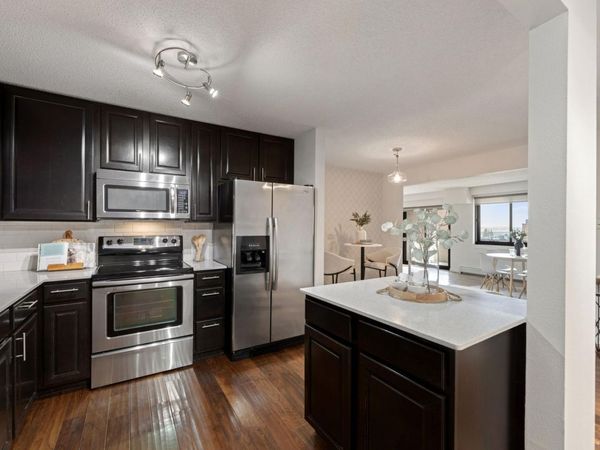 48 Groveland Terrace , Unit B307, Minneapolis, MN 55403