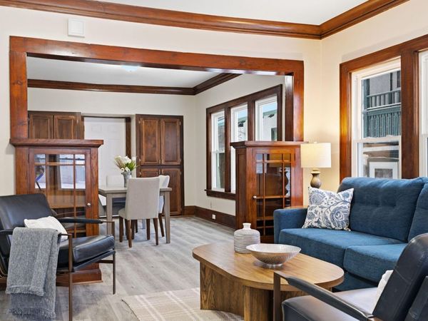 1820 Irving Avenue N, Minneapolis, MN 55411