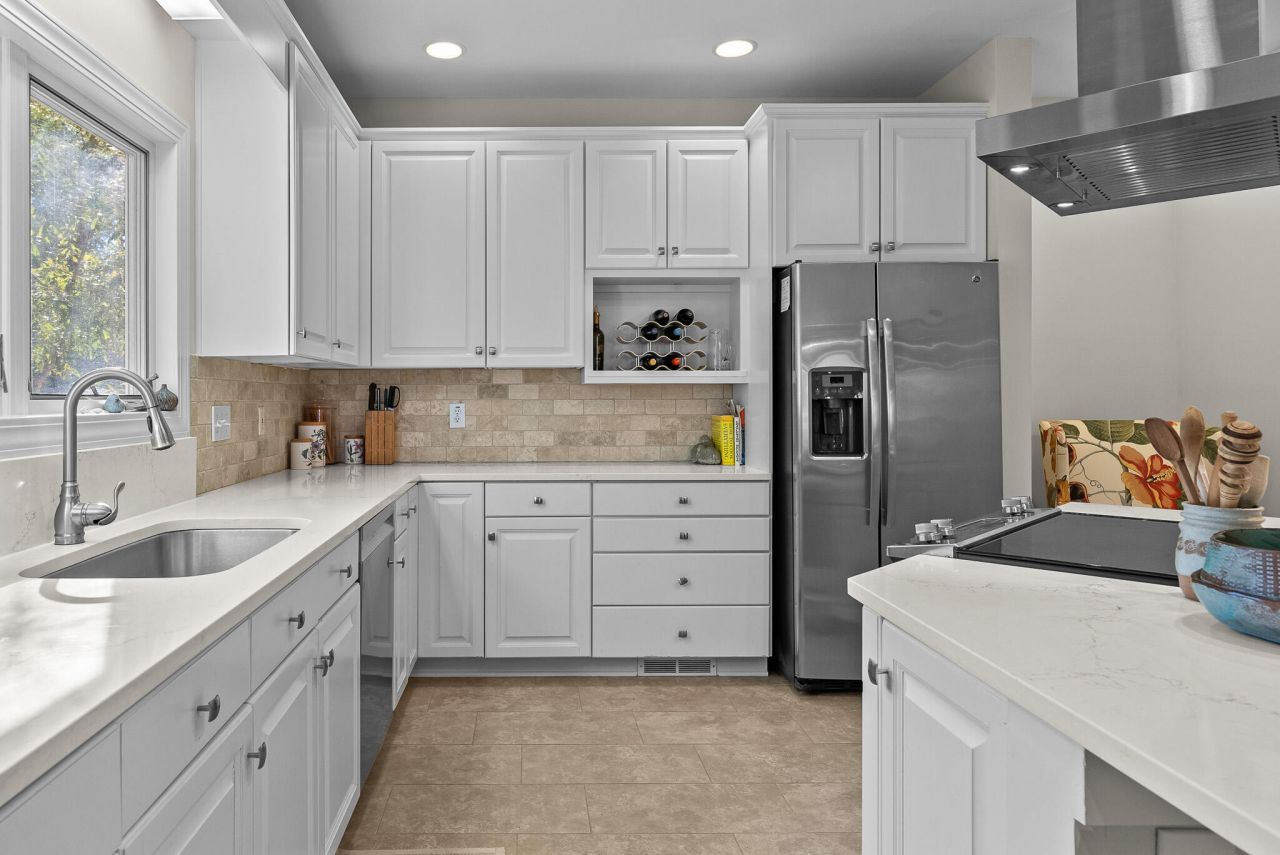 2730 Old Oak Walk Photo 14