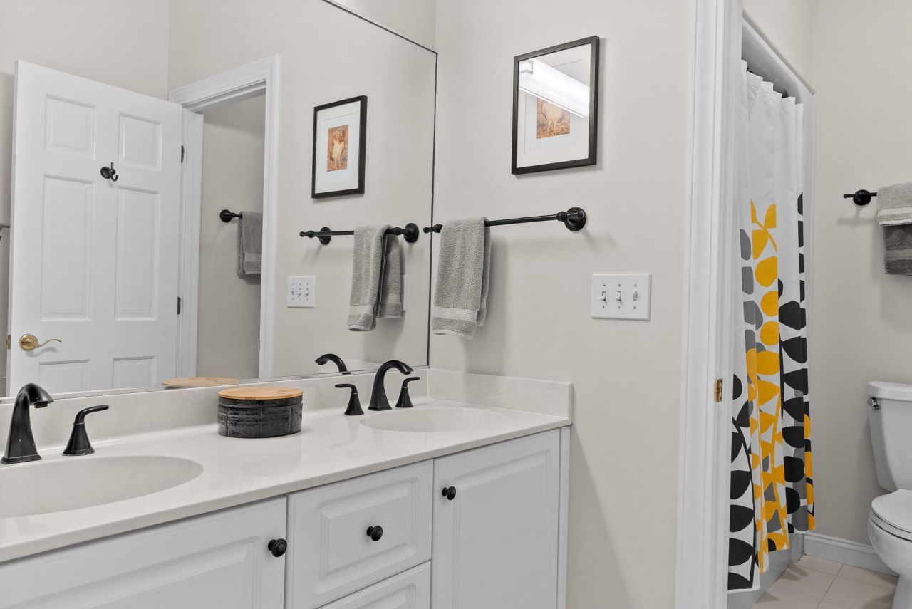 2730 Old Oak Walk Photo 22