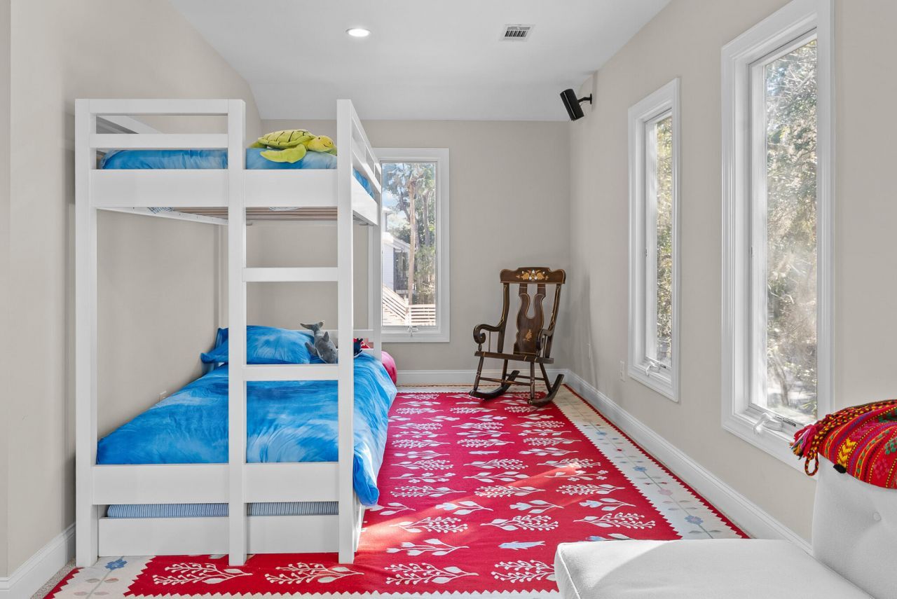 2730 Old Oak Walk Photo 24