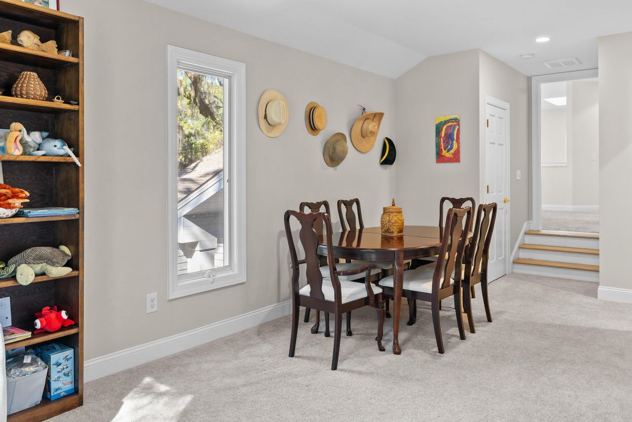 2730 Old Oak Walk Photo 26