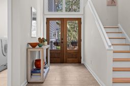 2730 Old Oak Walk photo 4