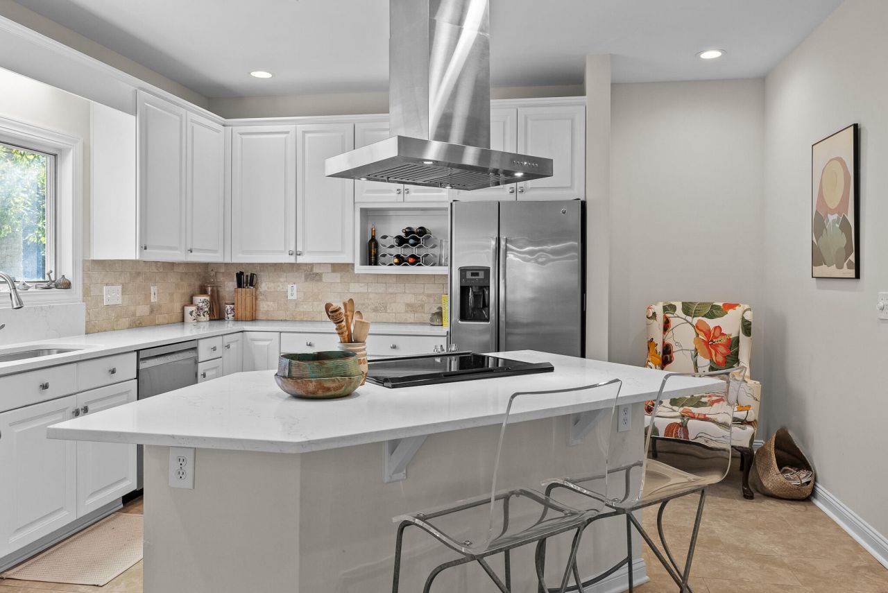 2730 Old Oak Walk Photo 9