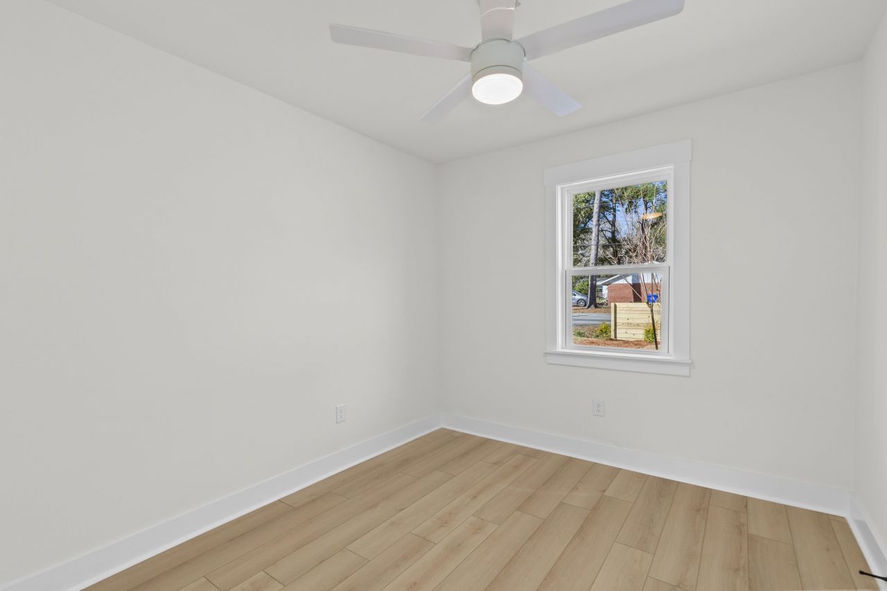 1655 Brownswood Road Photo 21