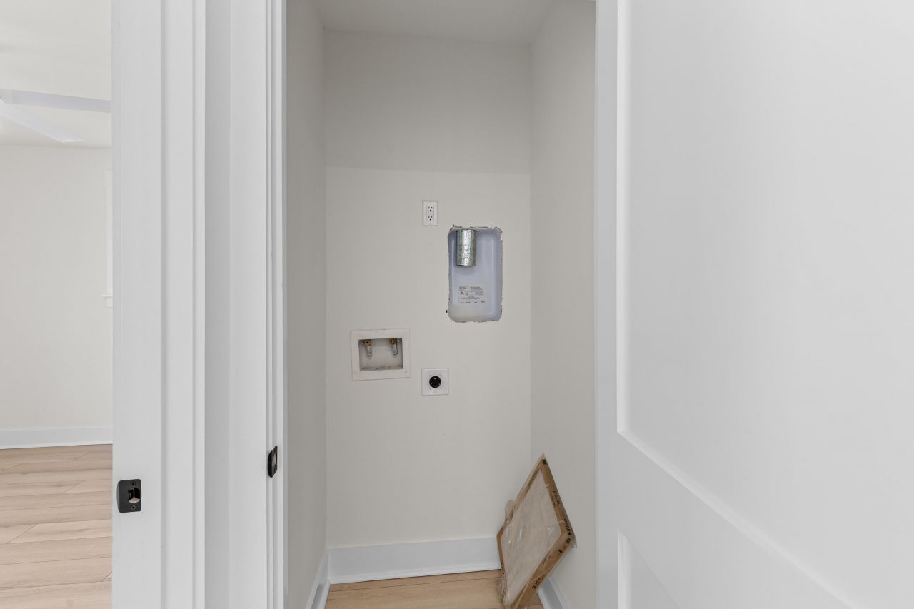 1655 Brownswood Road Photo 23