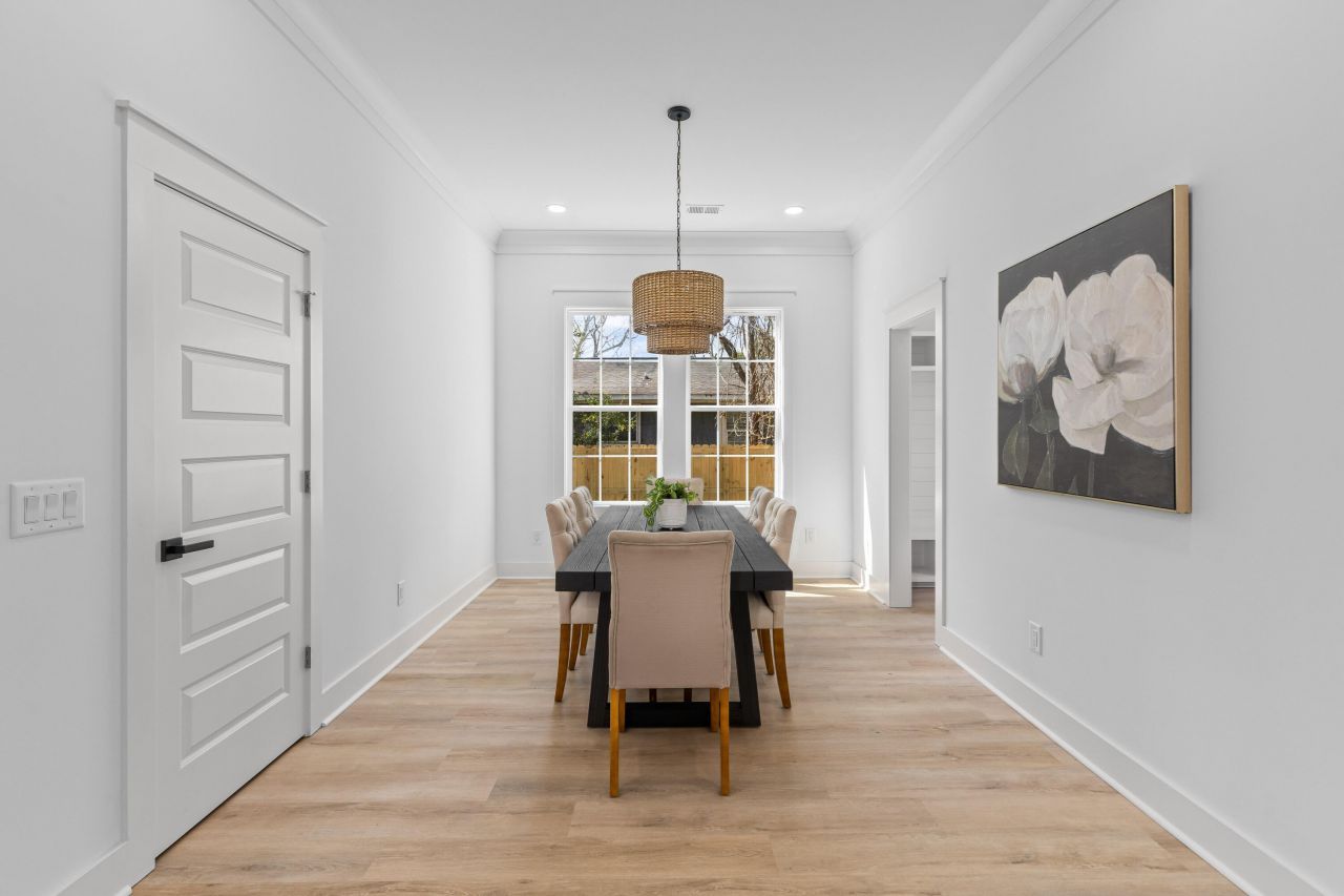 1992 Forest Avenue Photo 12