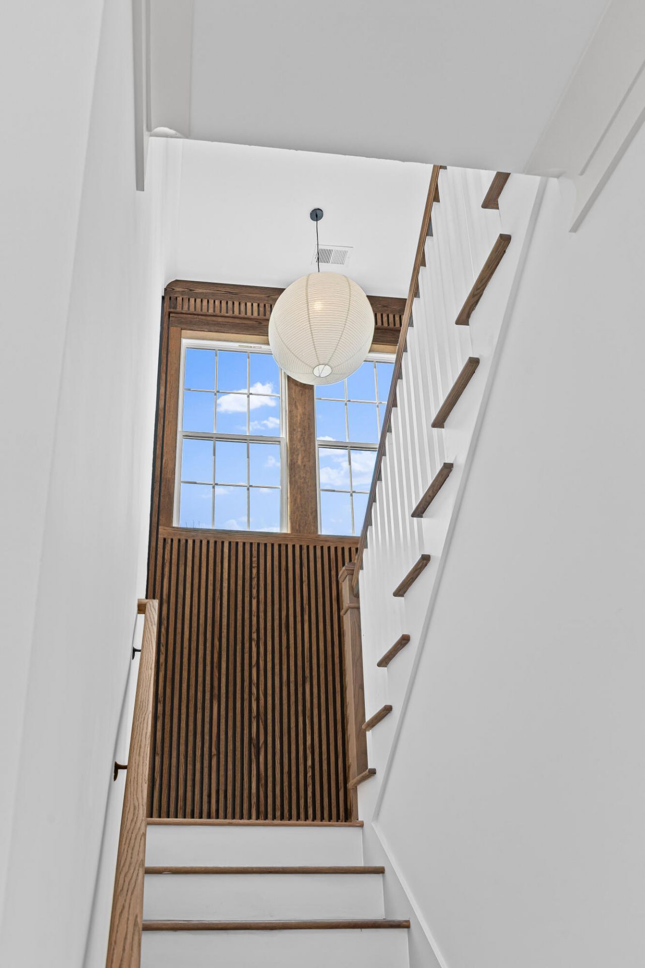 1992 Forest Avenue Photo 20