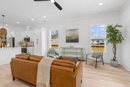 1992 Forest Avenue photo 4