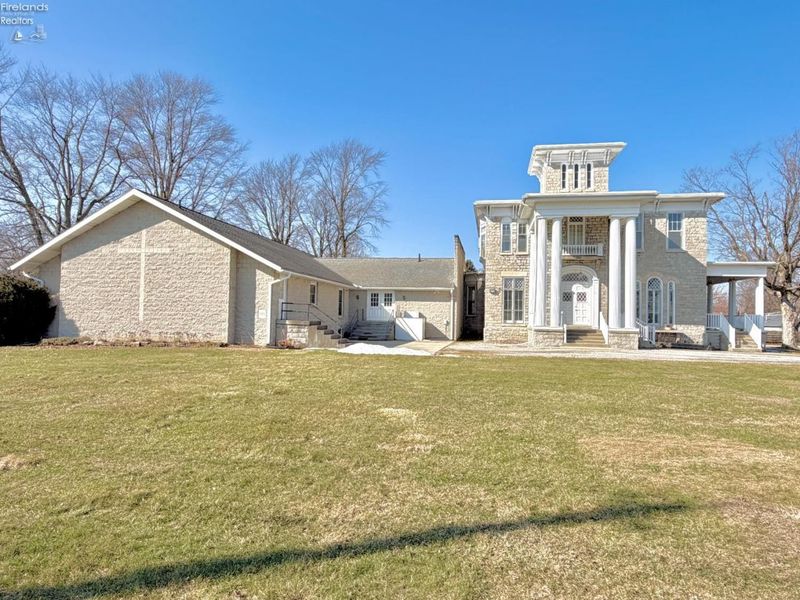 400 Southwest Street, Bellevue, OH 44811 Photo 2