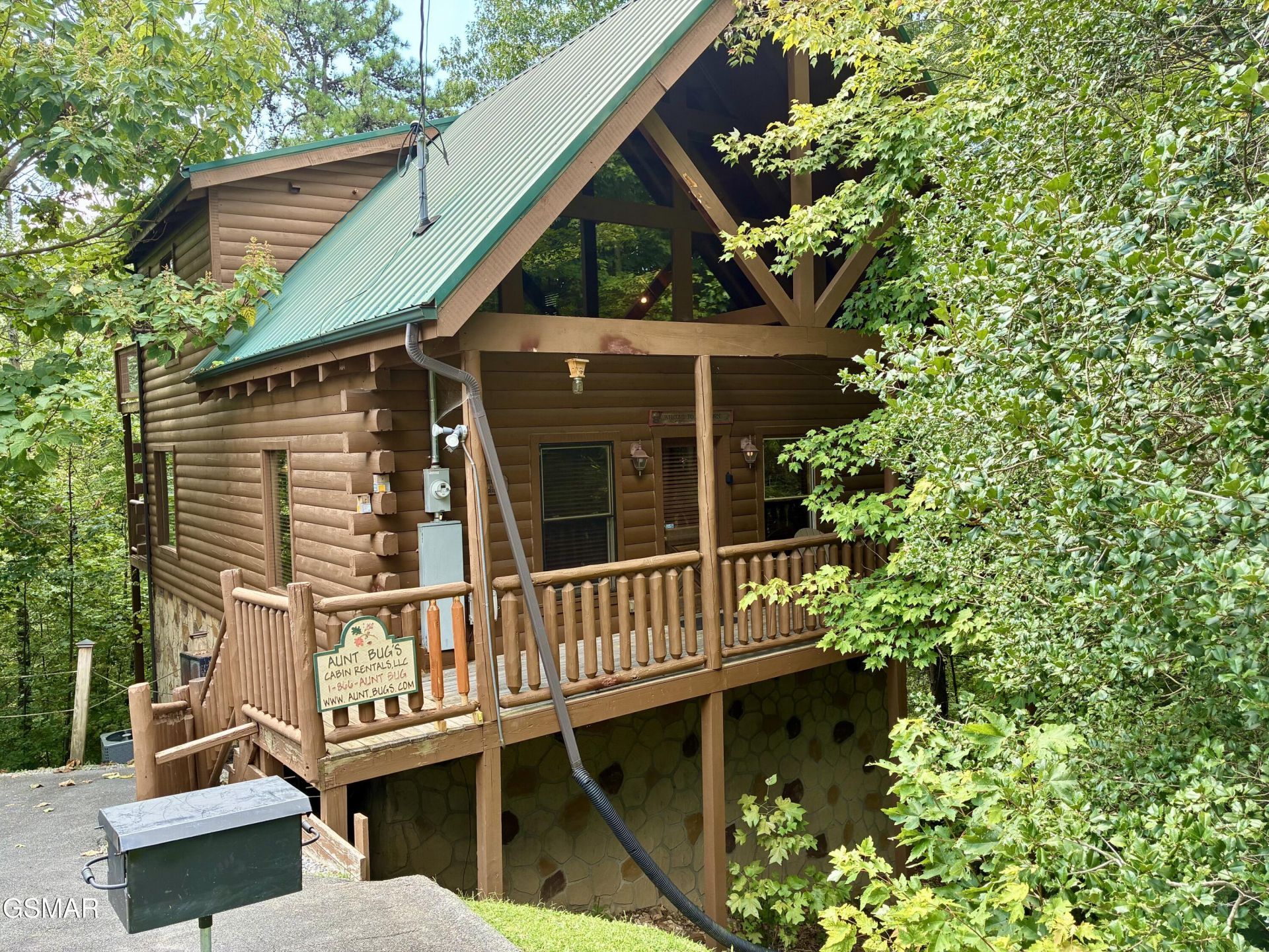 1724 Azalea Circle, Sevierville, TN 37876 Main Photo