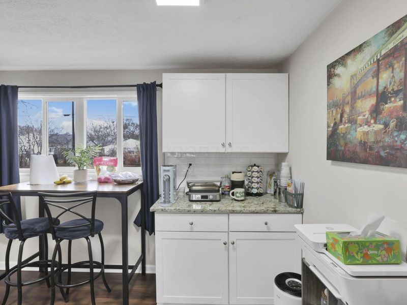 394 Banbury Drive , Columbus, OH 43230 Photo 10