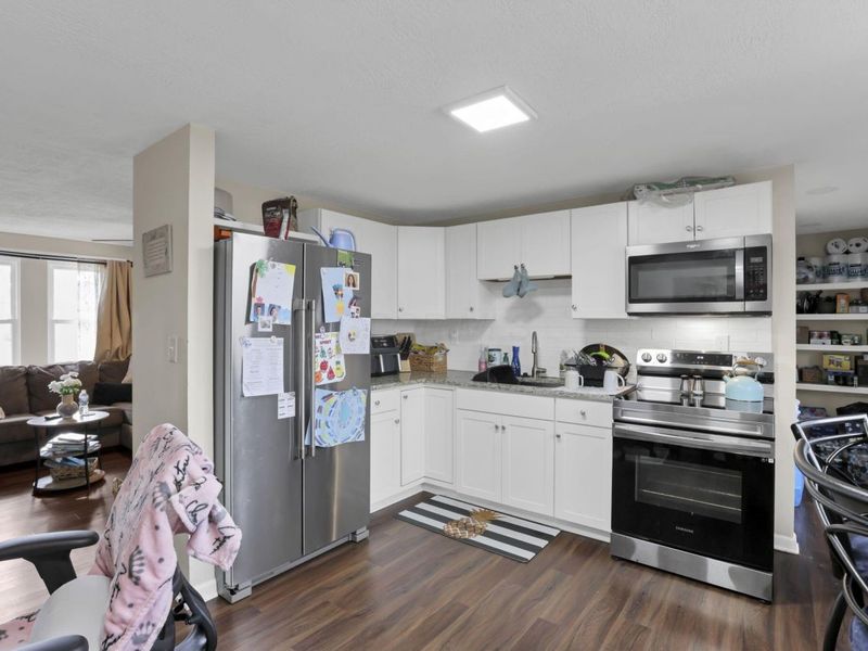 394 Banbury Drive , Columbus, OH 43230 Photo 11