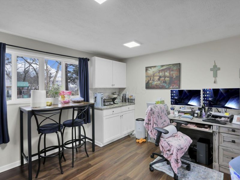 394 Banbury Drive , Columbus, OH 43230 Photo 14