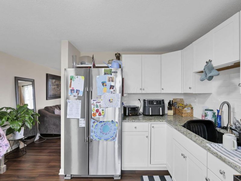 394 Banbury Drive , Columbus, OH 43230 Photo 15