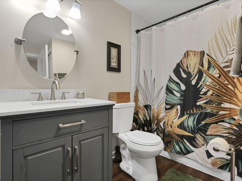 394 Banbury Drive , Columbus, OH 43230 Photo 19