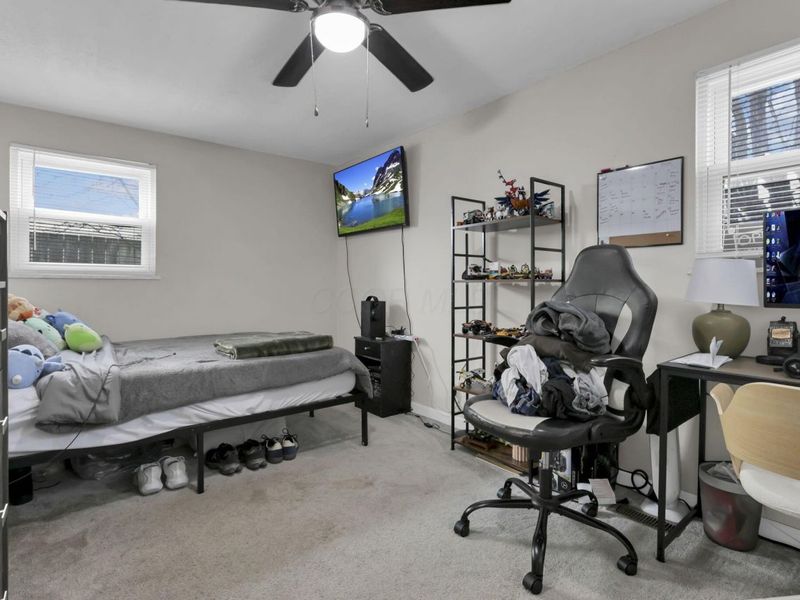 394 Banbury Drive , Columbus, OH 43230 Photo 22