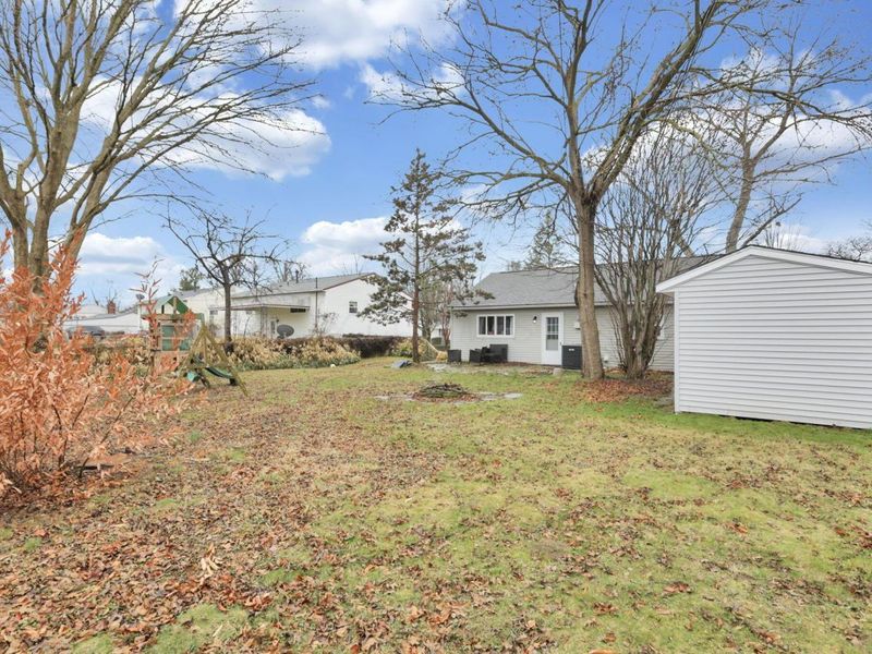 394 Banbury Drive , Columbus, OH 43230 Photo 25