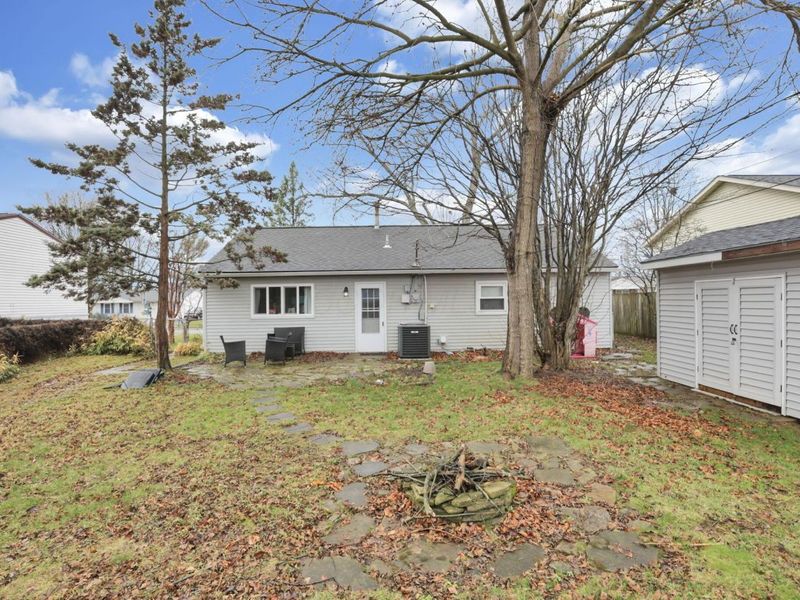 394 Banbury Drive , Columbus, OH 43230 Photo 26