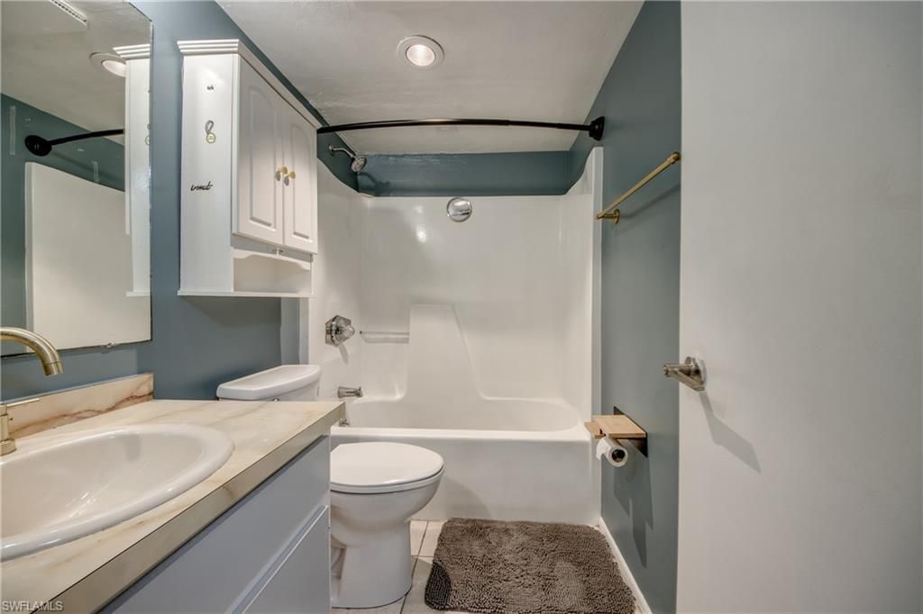 1202 Cape Coral Pkwy W, Unit 107, Cape Coral, FL 33914 Photo