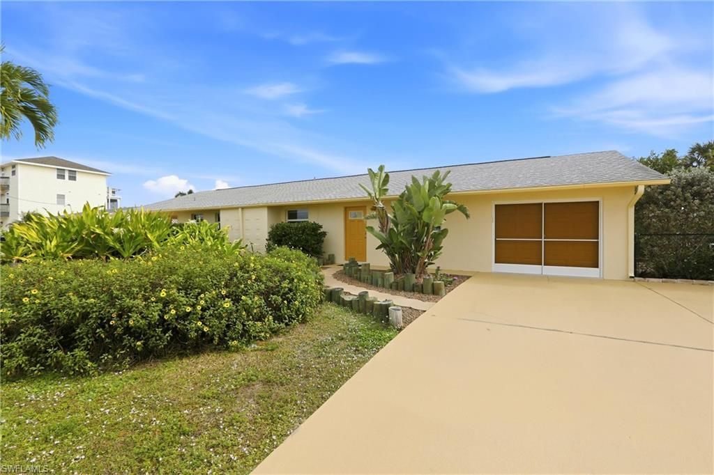 2859 Cheryl St, Matlacha, FL 33993 Photo