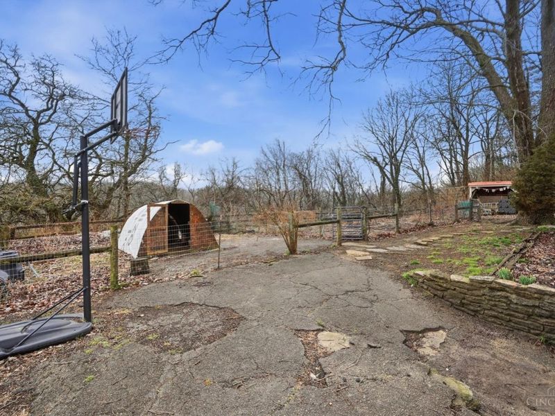 2495 Knorr Avenue, Cincinnati, OH 45214 Photo 6