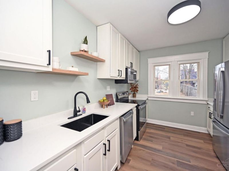 1933 Hewitt Avenue, Cincinnati, OH 45207 Photo 16