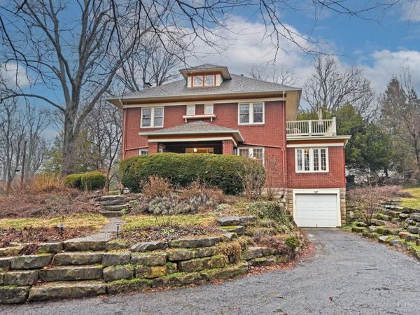 6276 Grand Vista Avenue, Cincinnati, OH 45213