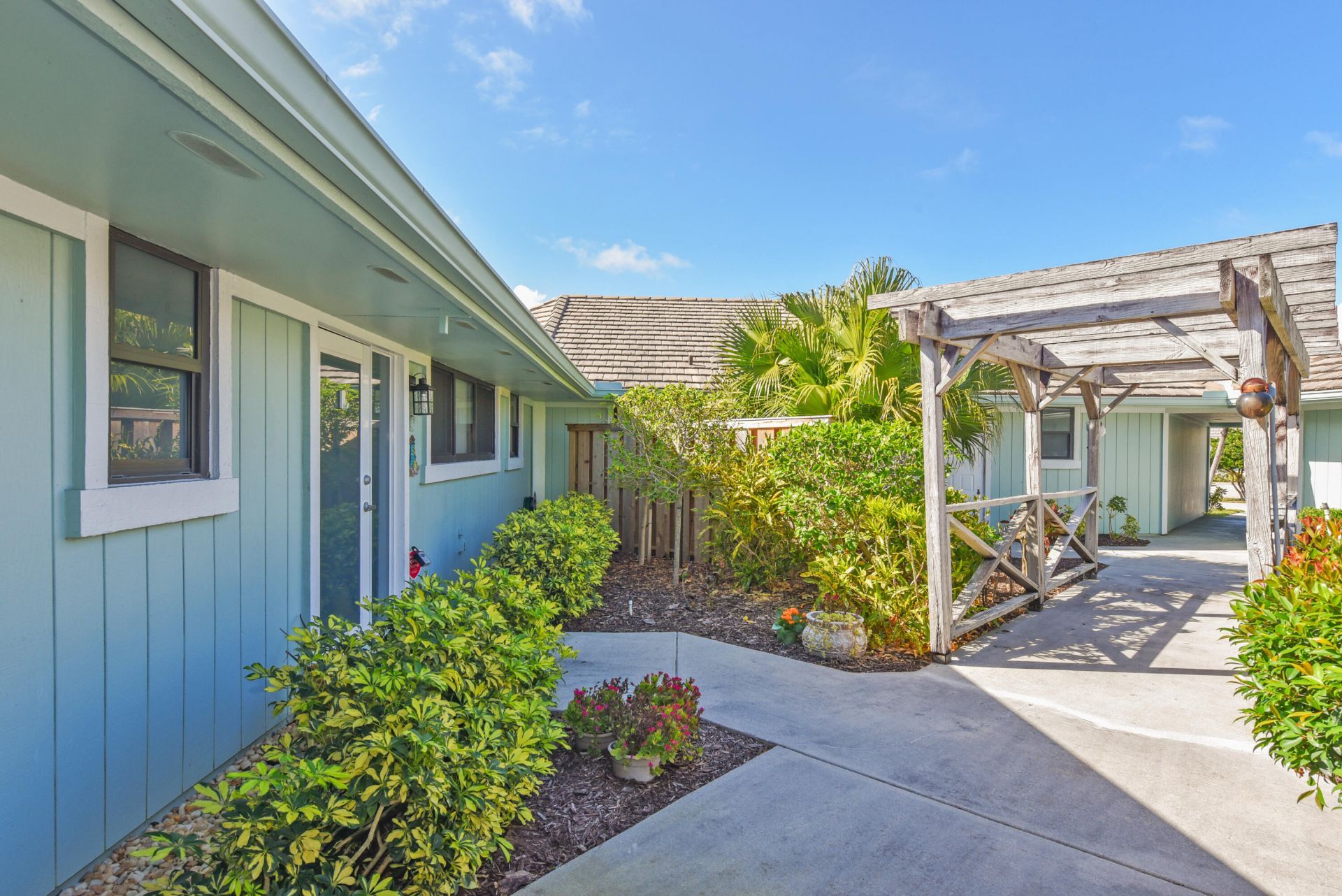 1127 E Seminole Avenue, Unit 15c, Jupiter, FL 33477 Photo