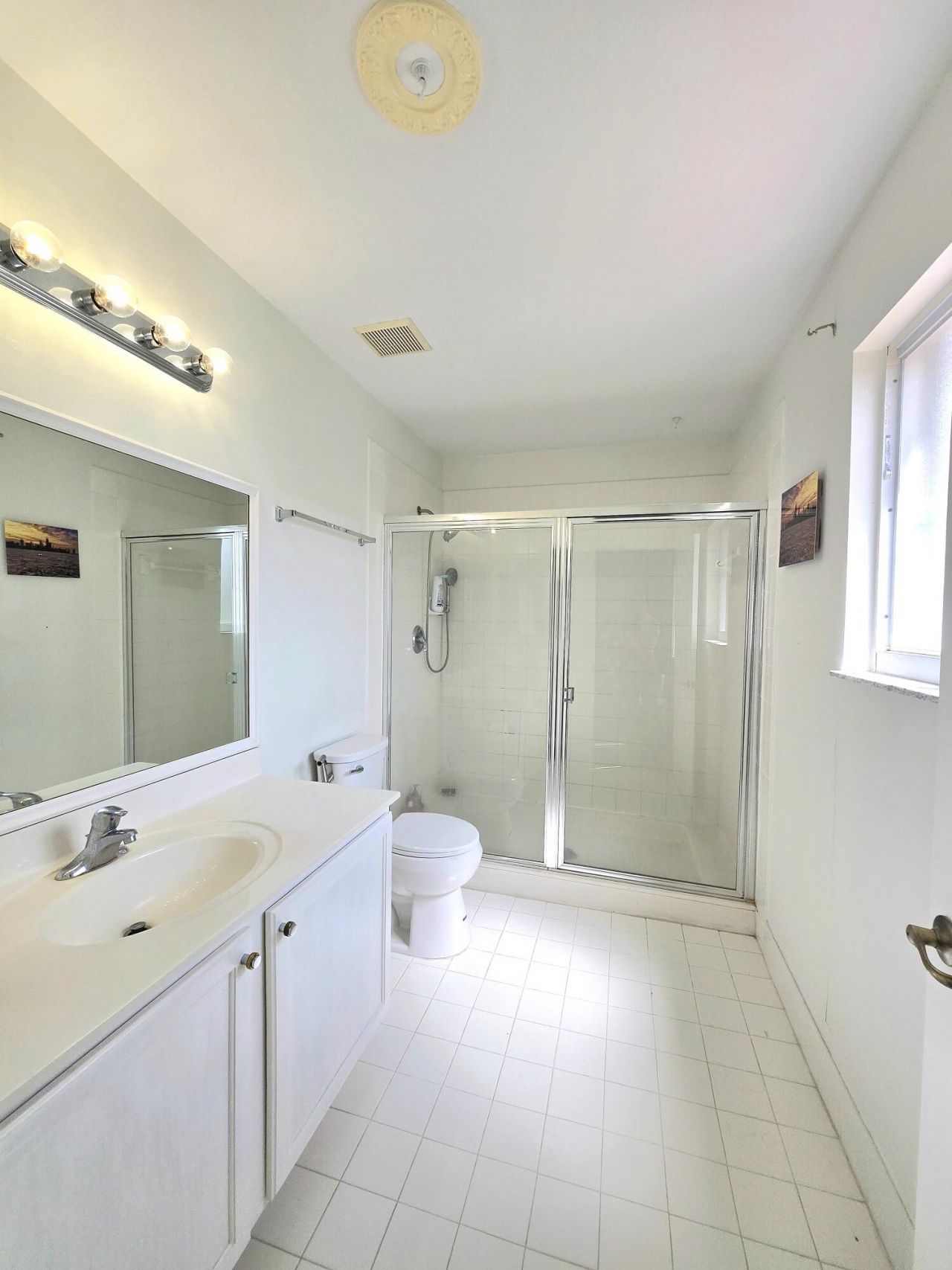 8018 Big Pine Way, Riviera Beach, FL 33407 Photo