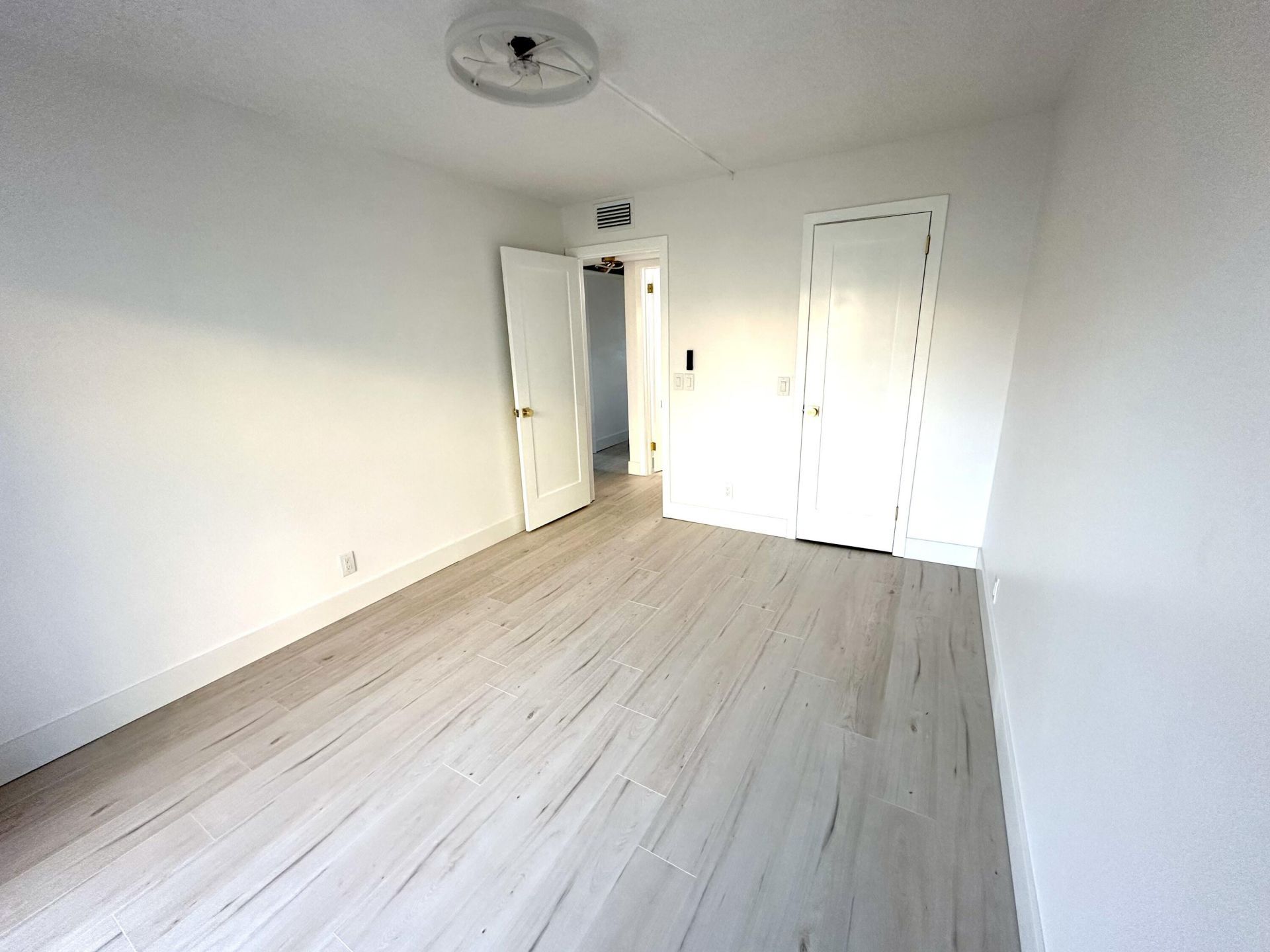 121 Sheffield F, West Palm Beach, FL 33417 Photo
