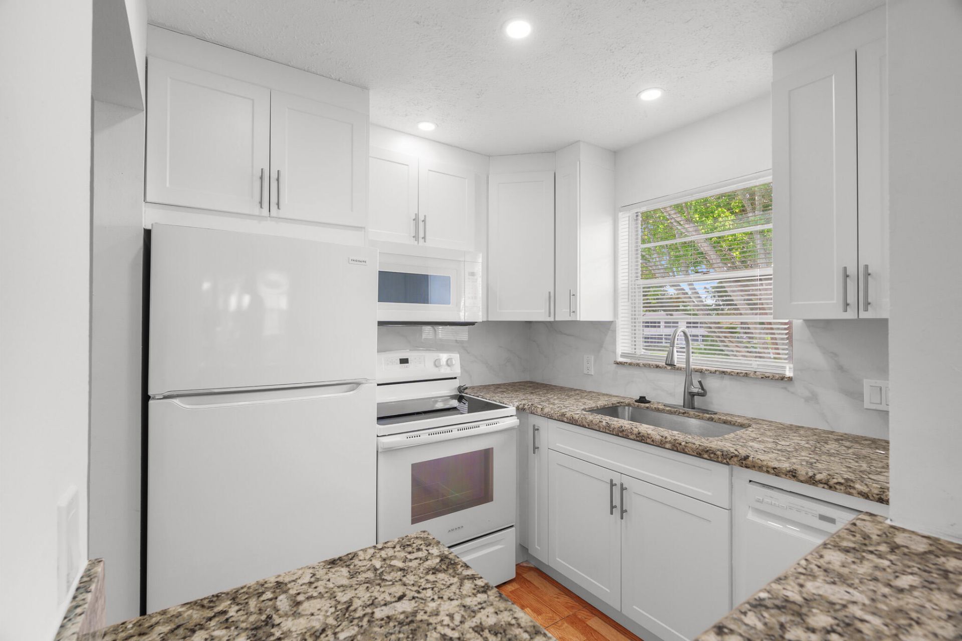 346 Windsor O, West Palm Beach, FL 33417 Photo