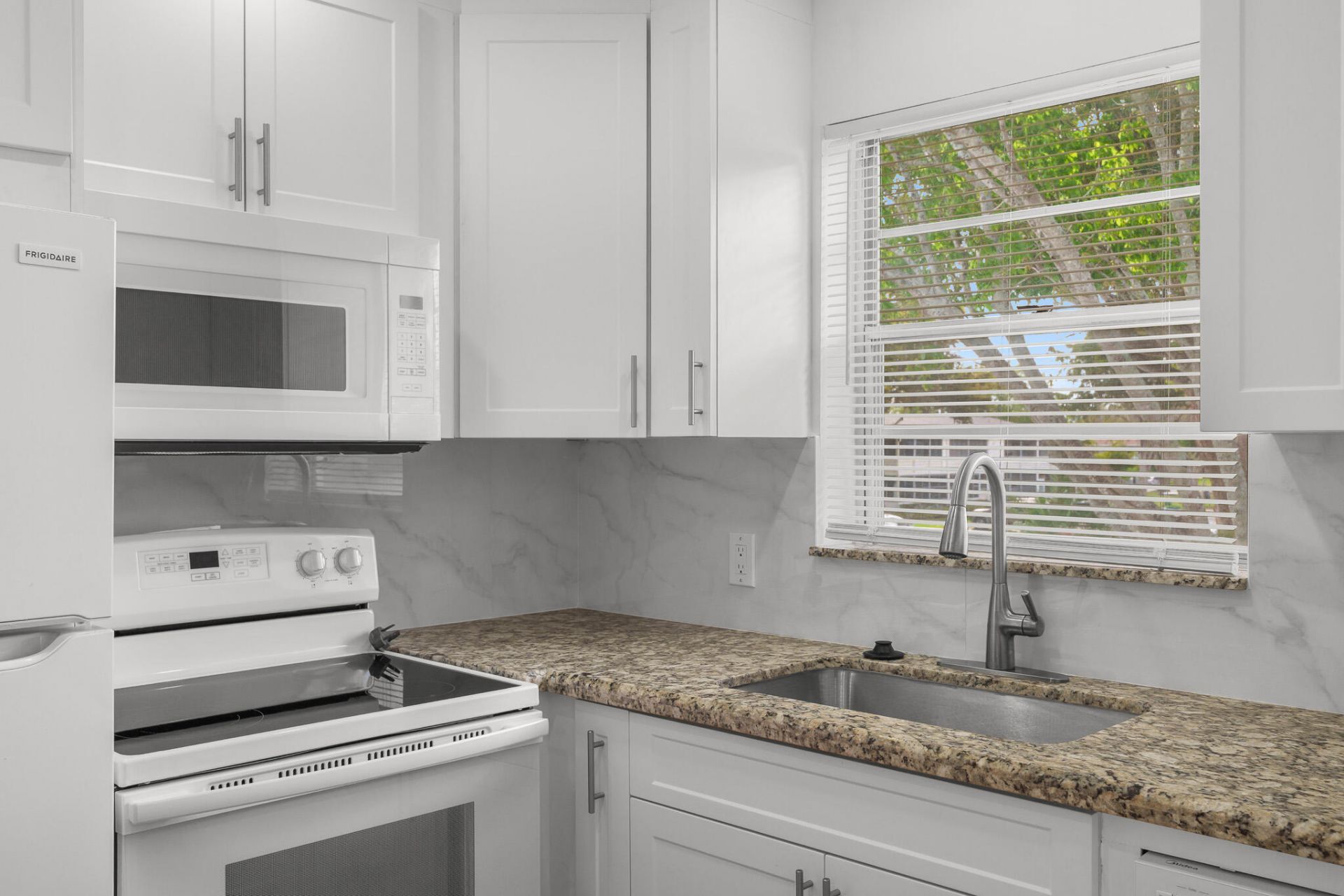 346 Windsor O, West Palm Beach, FL 33417 Photo