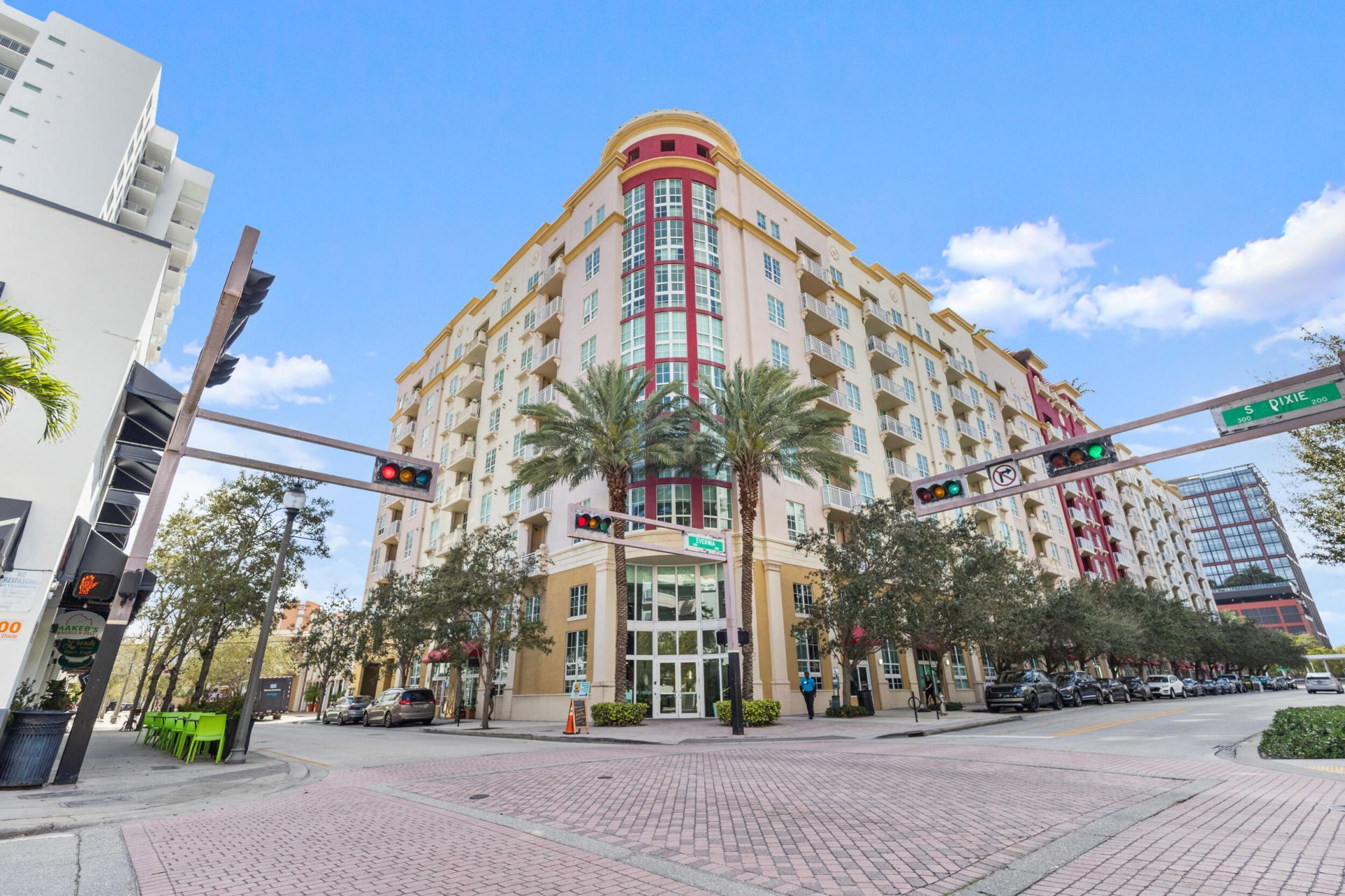 410 Evernia Street, Unit 717, West Palm Beach, FL 33401 Photo