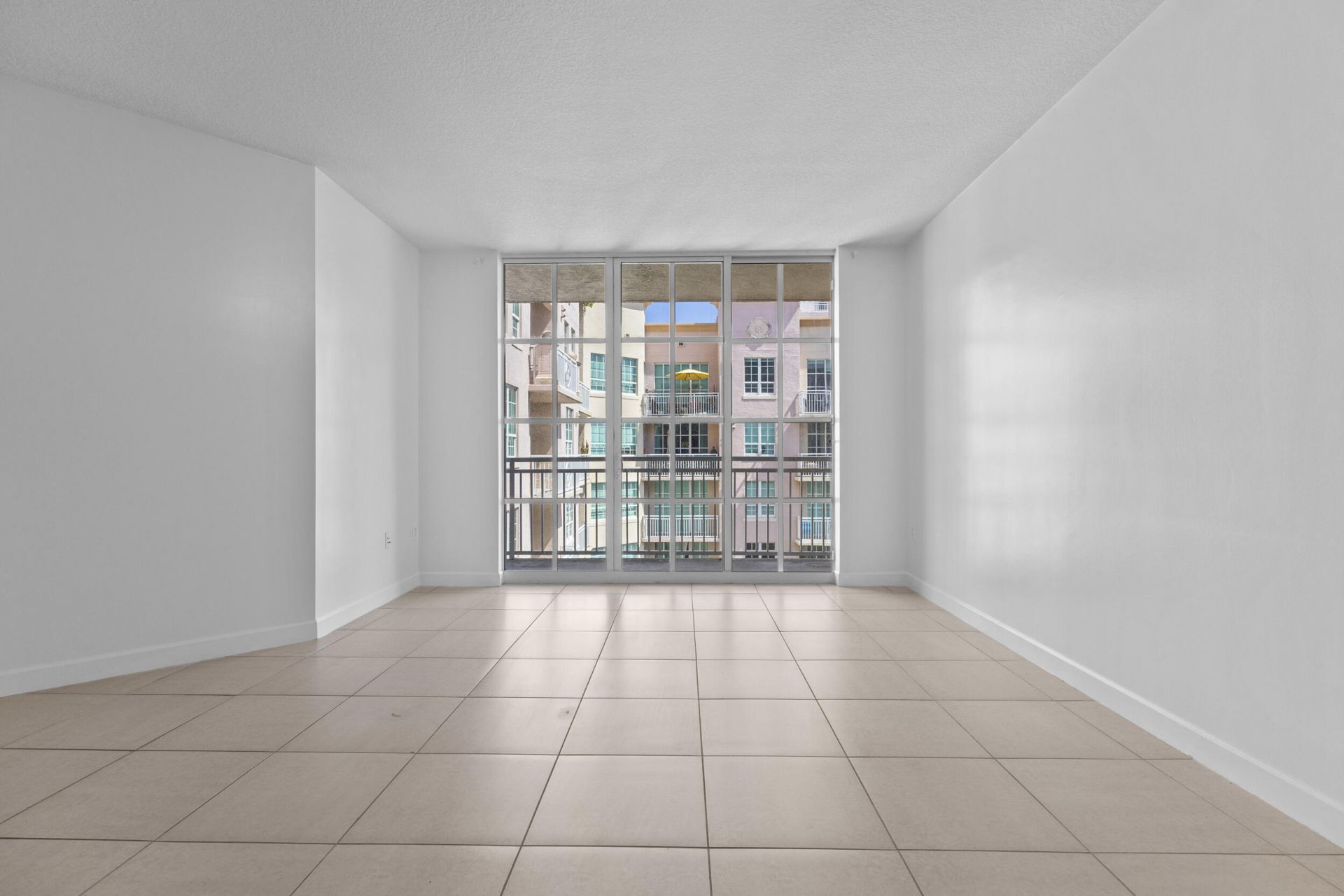 410 Evernia Street, Unit 717, West Palm Beach, FL 33401 Photo