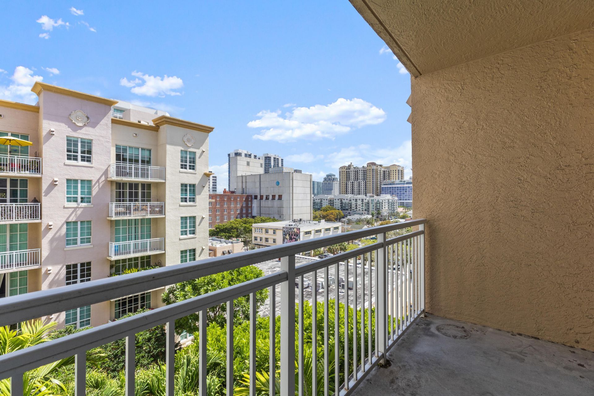 410 Evernia Street, Unit 717, West Palm Beach, FL 33401 Photo