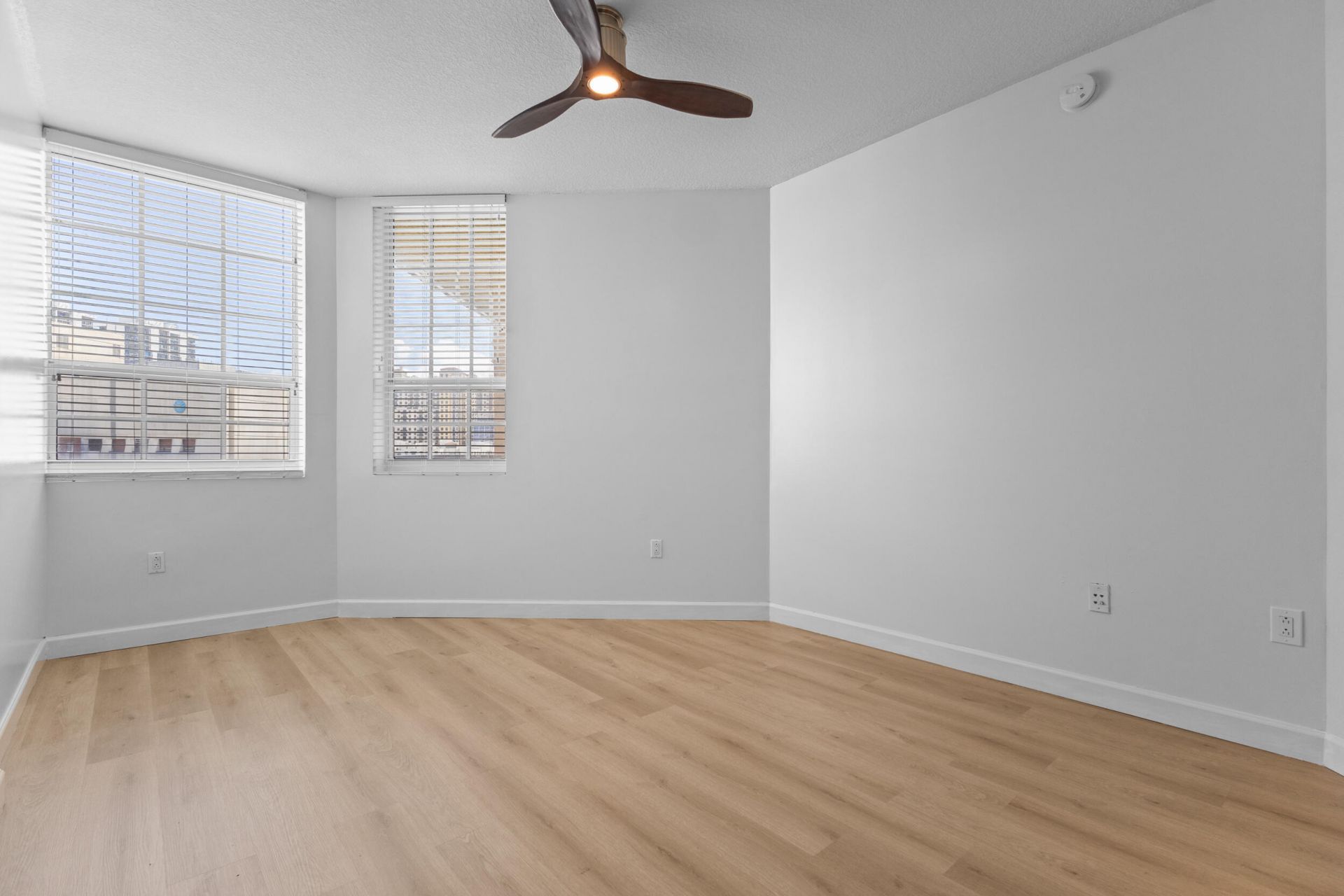 410 Evernia Street, Unit 717, West Palm Beach, FL 33401 Photo