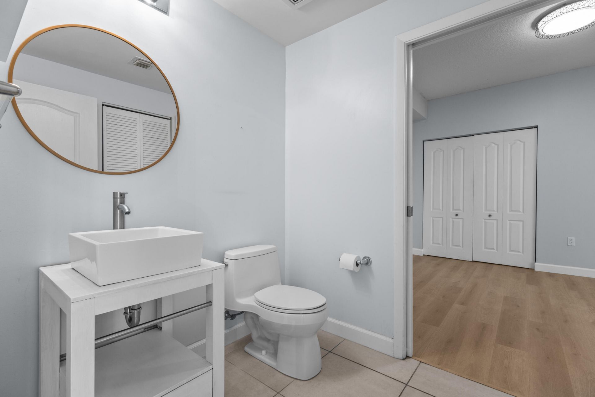 410 Evernia Street, Unit 717, West Palm Beach, FL 33401 Photo