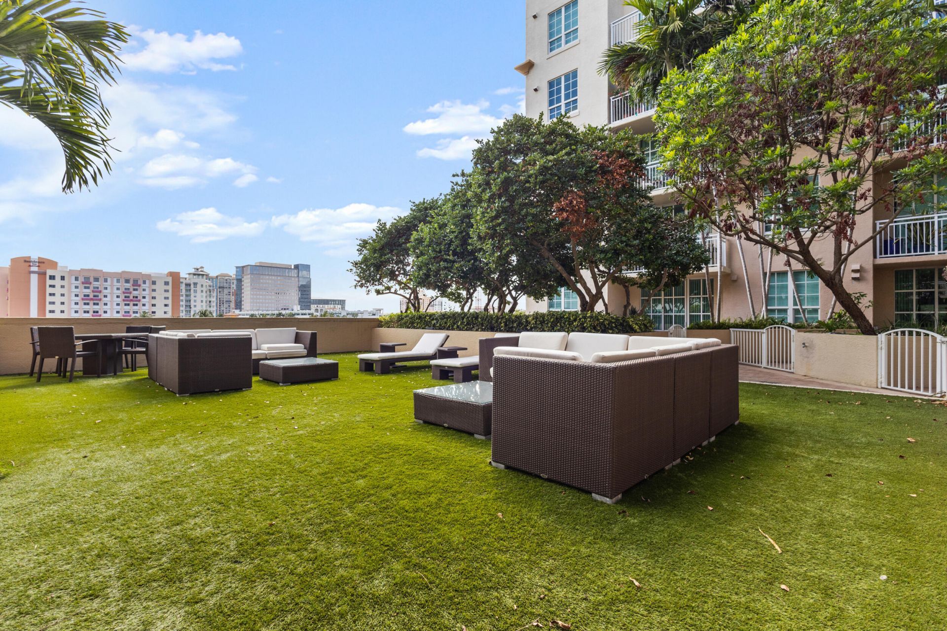 410 Evernia Street, Unit 717, West Palm Beach, FL 33401 Photo