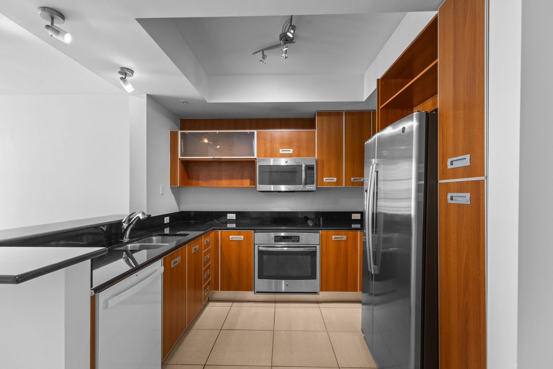 410 Evernia Street, Unit 717, West Palm Beach, FL 33401 Photo