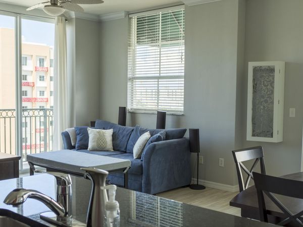 600 S Dixie Highway, Unit 817, West Palm Beach, FL 33401