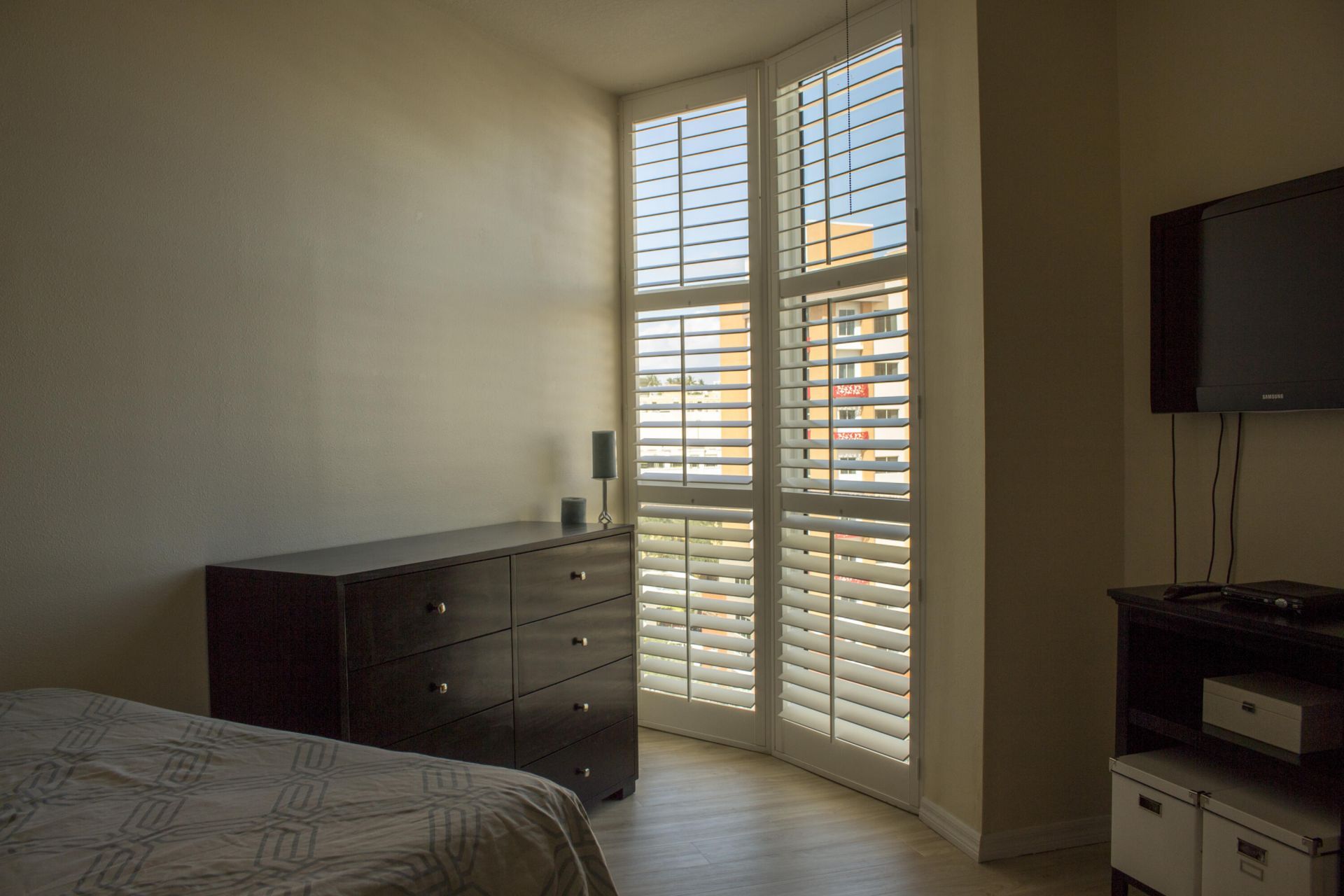 600 S Dixie Highway, Unit 817, West Palm Beach, FL 33401 Photo